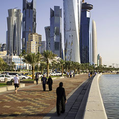 el Corniche visita Qatar